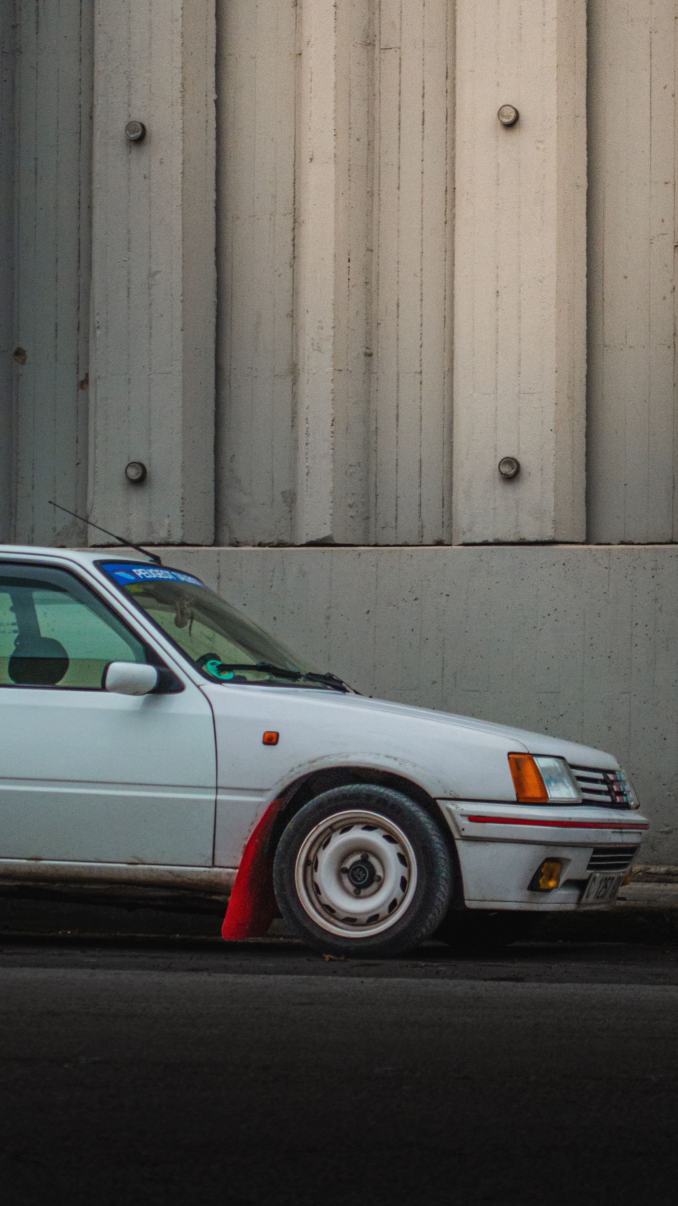 Image d'accueil Peugeot 205 GTI
